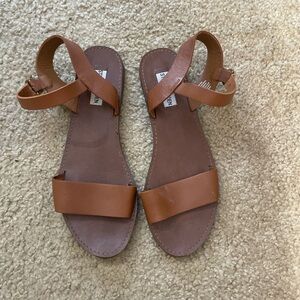 steve madden strappy sandals size 10